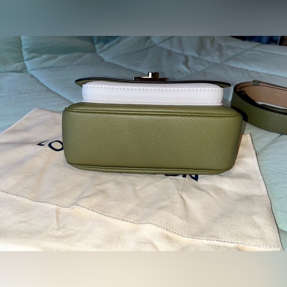 AUTHENTIC LOCKME TENDER LOUIS VUITTON BAG - Picture 9 of 13